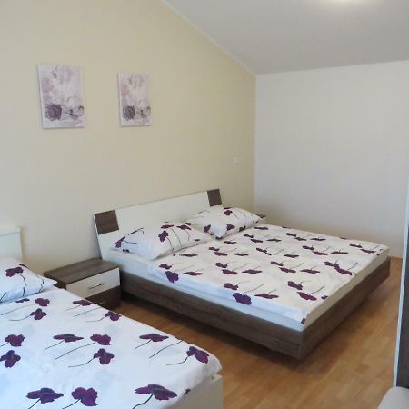 Apartment Mare Medulin Buitenkant foto