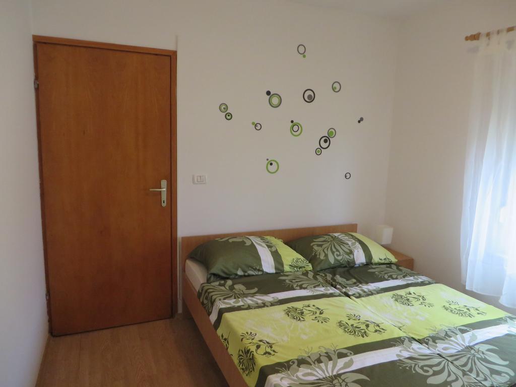 Apartment Mare Medulin Buitenkant foto