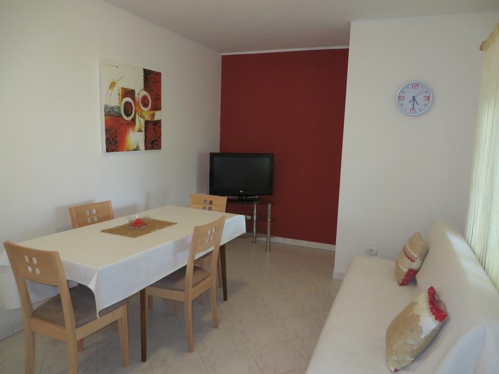 Apartment Mare Medulin Buitenkant foto