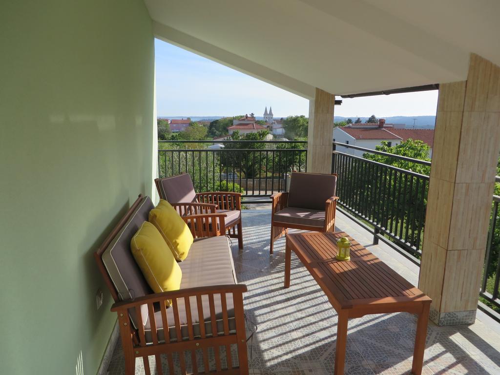 Apartment Mare Medulin Buitenkant foto