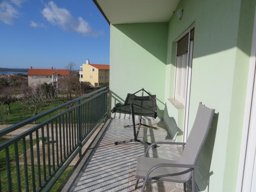 Apartment Mare Medulin Buitenkant foto