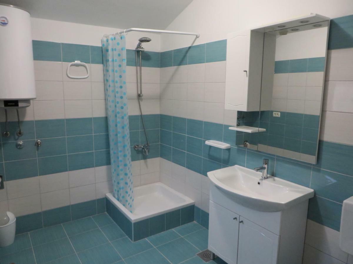 Apartment Mare Medulin Buitenkant foto